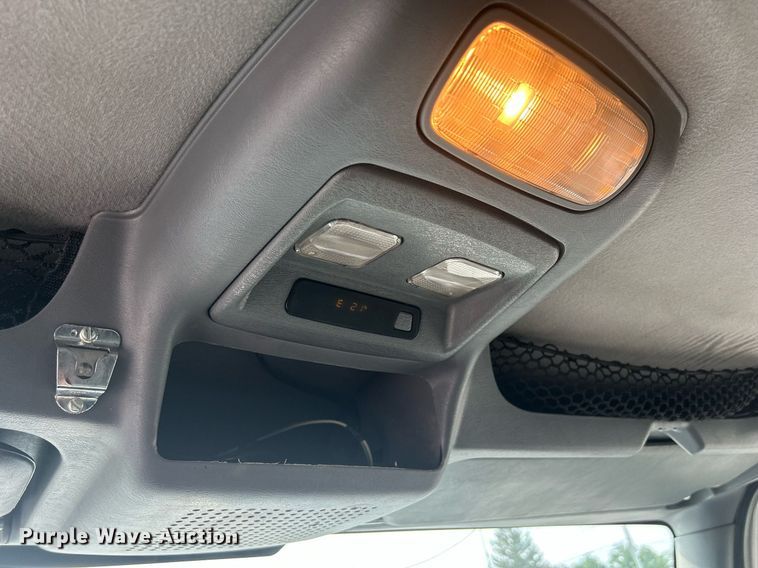 image for item DQ0873 2007 International 7600  refuse truck