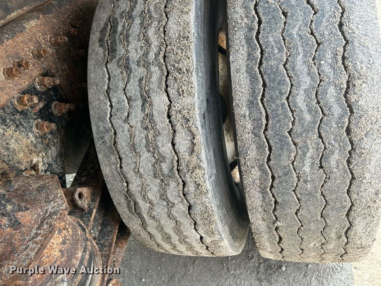 image for item DQ0873 2007 International 7600  refuse truck