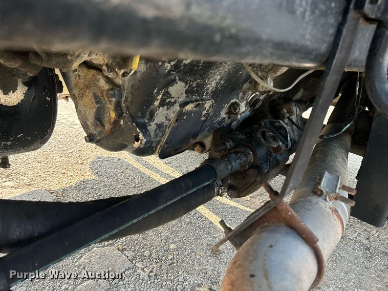 image for item DQ0874 1998 Mack RB690S  roll-off container truck