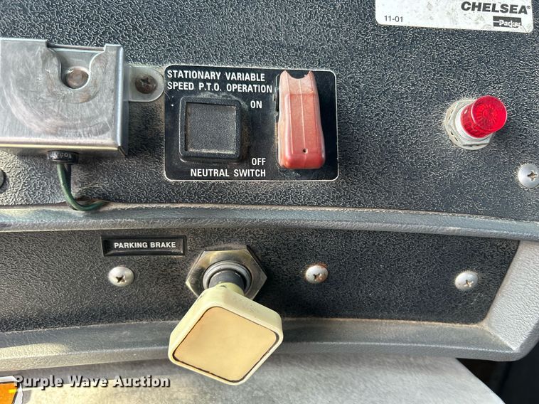 image for item DQ0874 1998 Mack RB690S  roll-off container truck