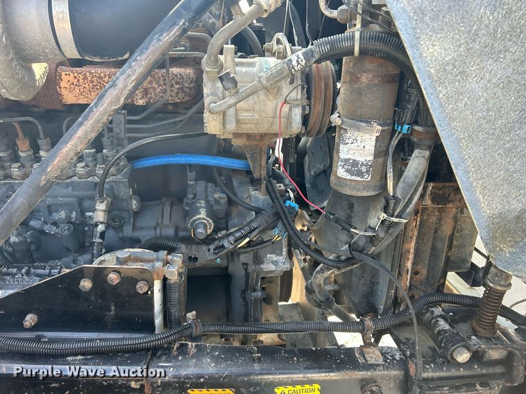 image for item DQ0874 1998 Mack RB690S  roll-off container truck