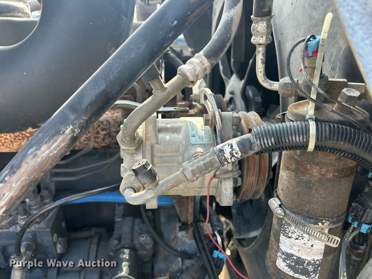 image for item DQ0874 1998 Mack RB690S  roll-off container truck