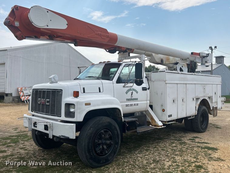 image for item DQ0875 1997 GMC C7500  bucket truck
