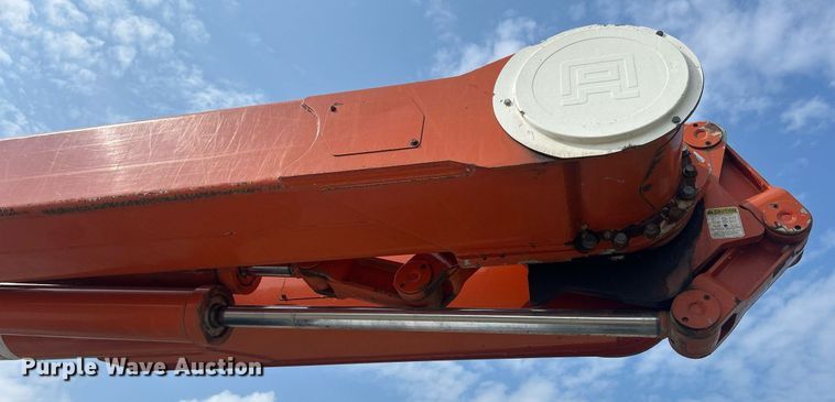 image for item DQ0875 1997 GMC C7500  bucket truck