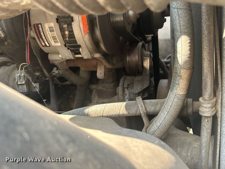 image for item DQ0875 1997 GMC C7500  bucket truck