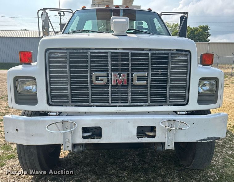 image for item DQ0875 1997 GMC C7500  bucket truck