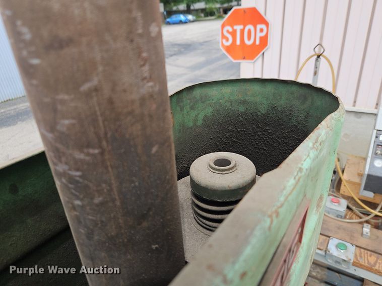 image for item DQ1810 Powermatic  drill press