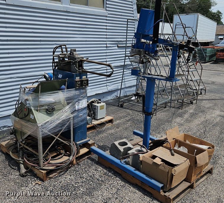 image for item DQ1812 Tools