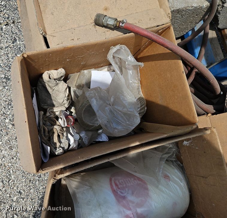 image for item DQ1812 Tools