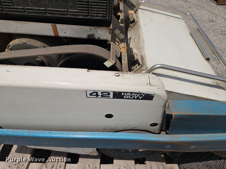 image for item DQ1813 Tennant 42E-HD  sweeper