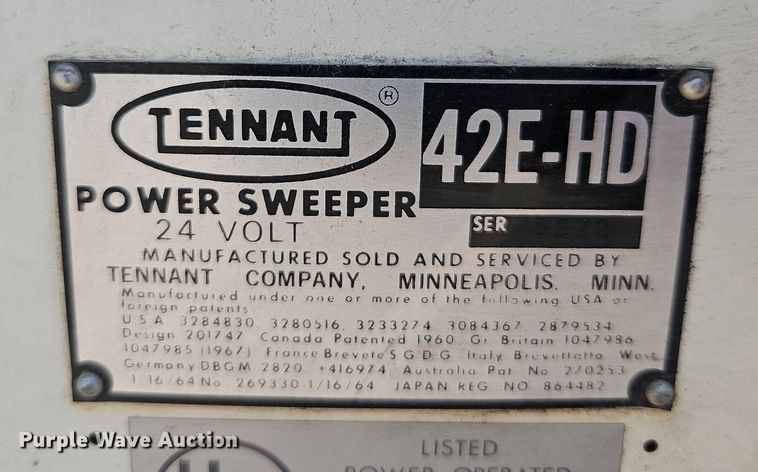 image for item DQ1813 Tennant 42E-HD  sweeper