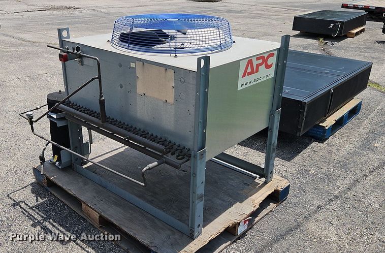 image for item DQ1815 APC InRow RD  cooling system