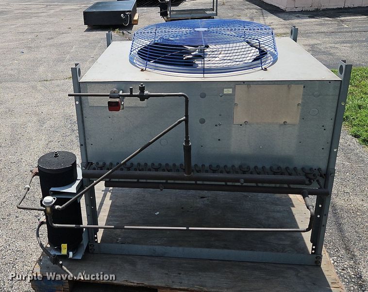 image for item DQ1815 APC InRow RD  cooling system