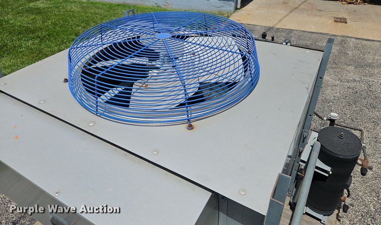 image for item DQ1815 APC InRow RD  cooling system