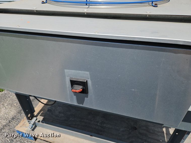 image for item DQ1815 APC InRow RD  cooling system