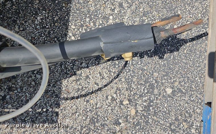 image for item DQ1815 APC InRow RD  cooling system