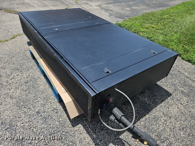 image for item DQ1815 APC InRow RD  cooling system