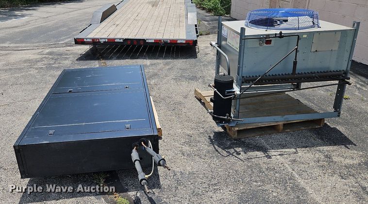 image for item DQ1816 APC InRow RD  cooling system