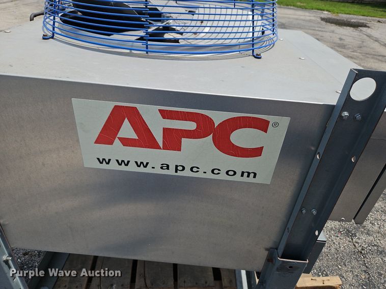 image for item DQ1816 APC InRow RD  cooling system