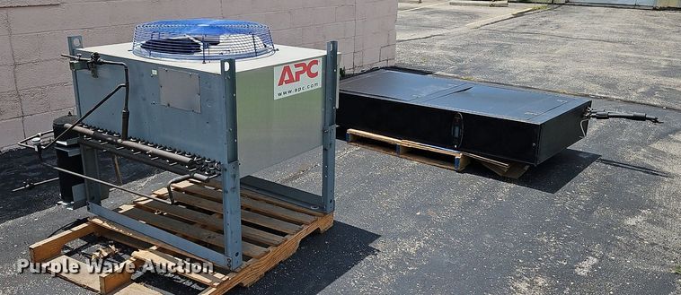 image for item DQ1817 APC InRow RD  cooling system