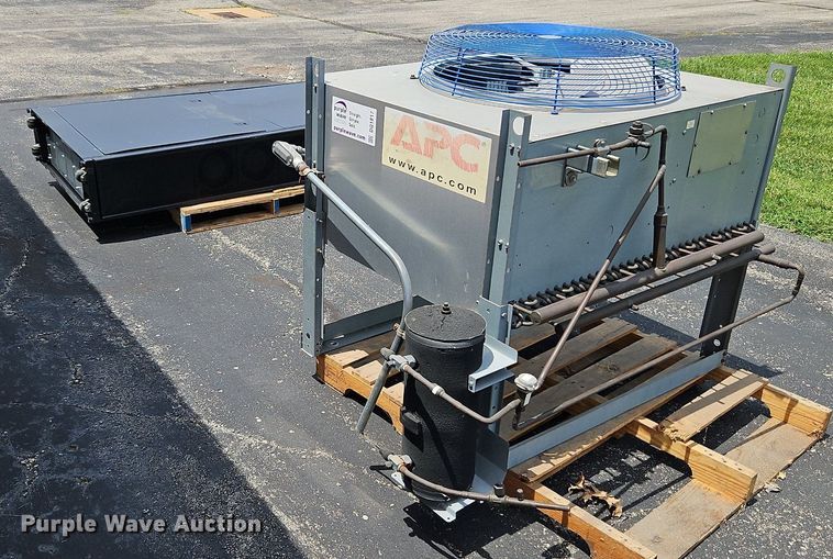 image for item DQ1817 APC InRow RD  cooling system