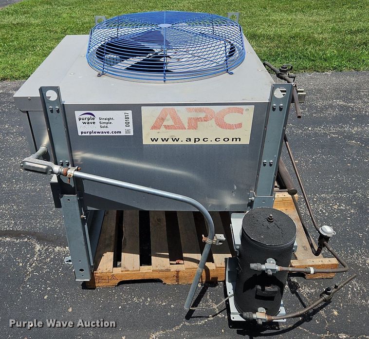 image for item DQ1817 APC InRow RD  cooling system