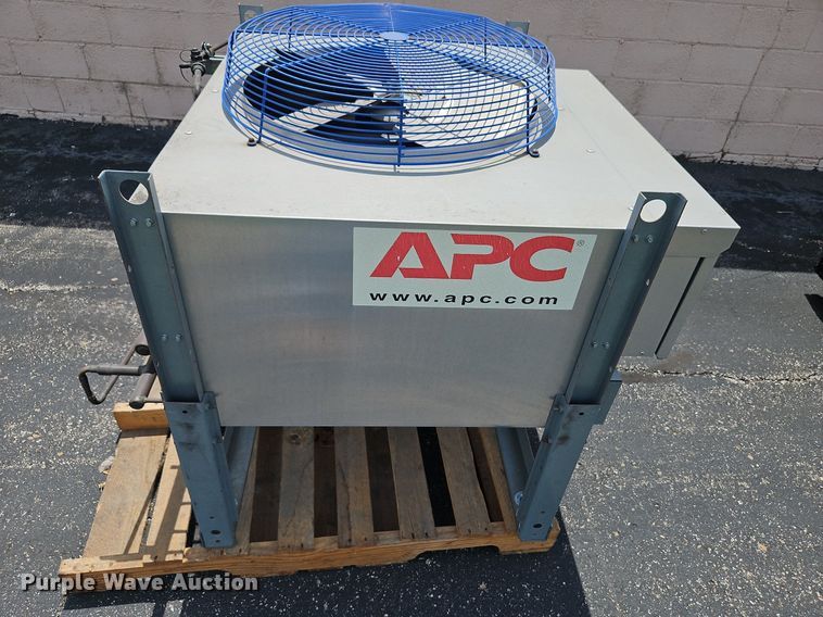 image for item DQ1817 APC InRow RD  cooling system