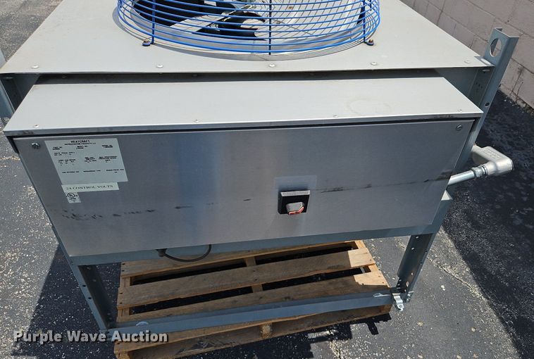 image for item DQ1817 APC InRow RD  cooling system