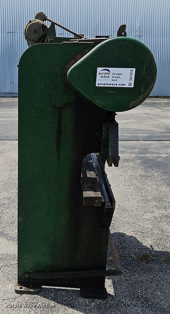 image for item DQ1818 Verson  press brake