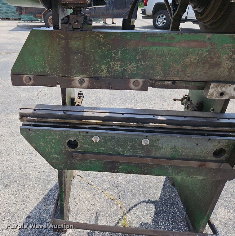 image for item DQ1818 Verson  press brake
