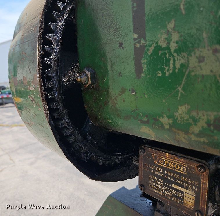 image for item DQ1818 Verson  press brake