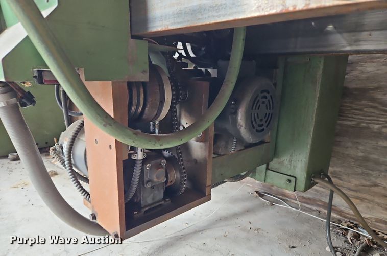 image for item DQ1823 Lever 500  slitter