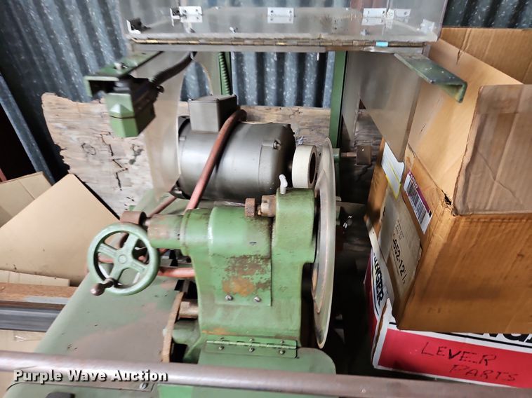 image for item DQ1823 Lever 500  slitter