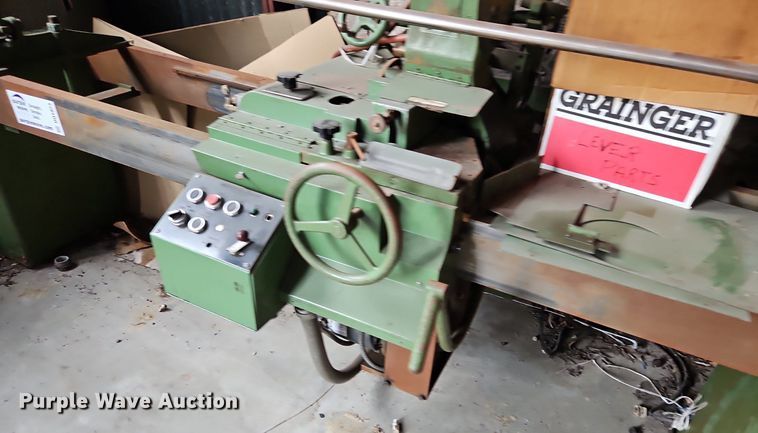 image for item DQ1823 Lever 500  slitter