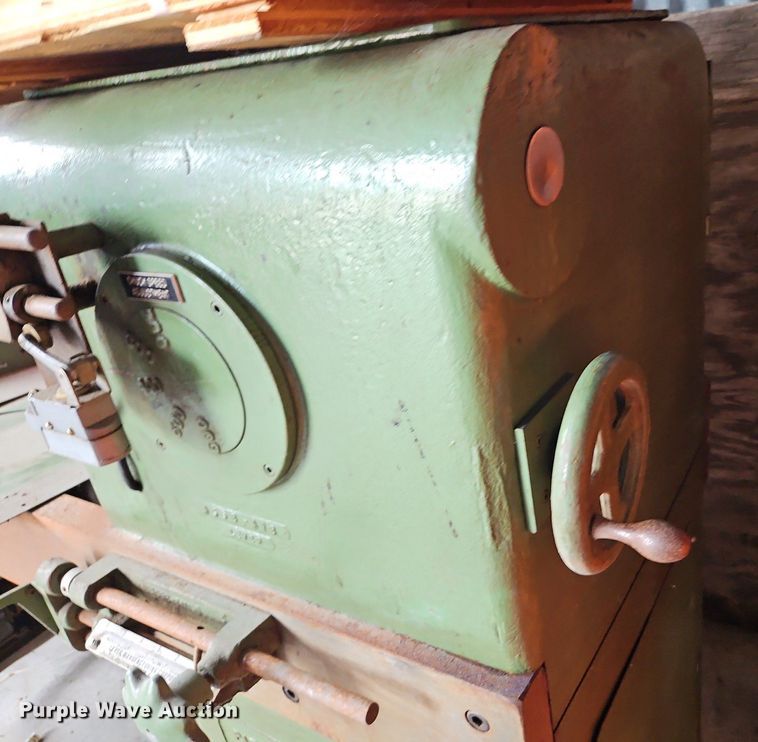 image for item DQ1823 Lever 500  slitter