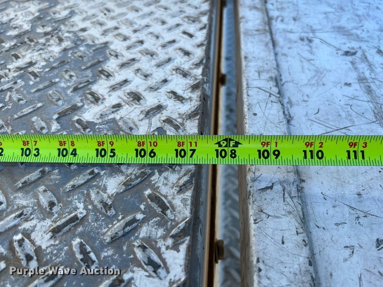 image for item DQ2126 2000 Ford F450 Super Duty XLT  utility / service truck