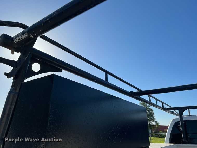 image for item DQ2126 2000 Ford F450 Super Duty XLT  utility / service truck