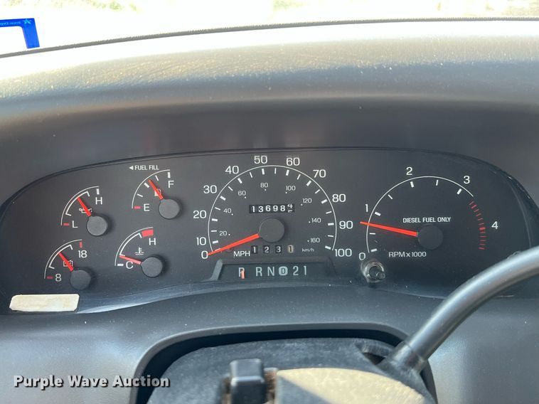 image for item DQ2126 2000 Ford F450 Super Duty XLT  utility / service truck