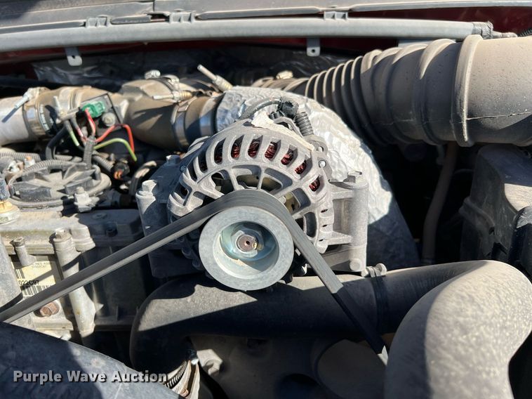 image for item DQ2126 2000 Ford F450 Super Duty XLT  utility / service truck