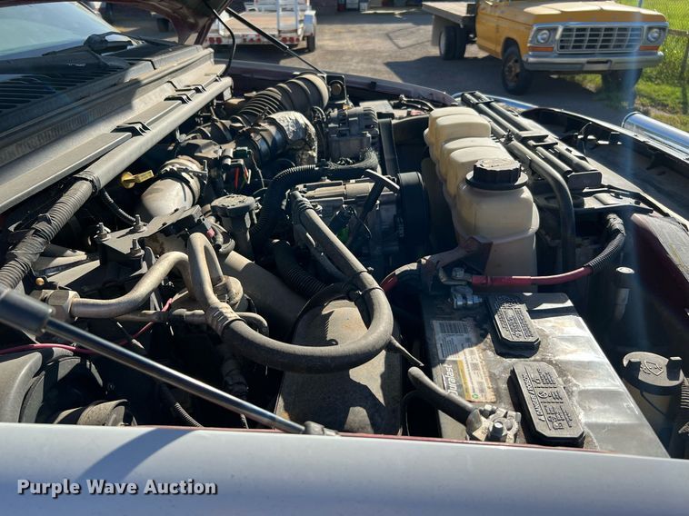 image for item DQ2126 2000 Ford F450 Super Duty XLT  utility / service truck