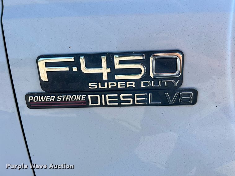 image for item DQ2126 2000 Ford F450 Super Duty XLT  utility / service truck