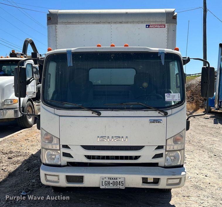 image for item DQ2173 2017 Isuzu NPR  box truck