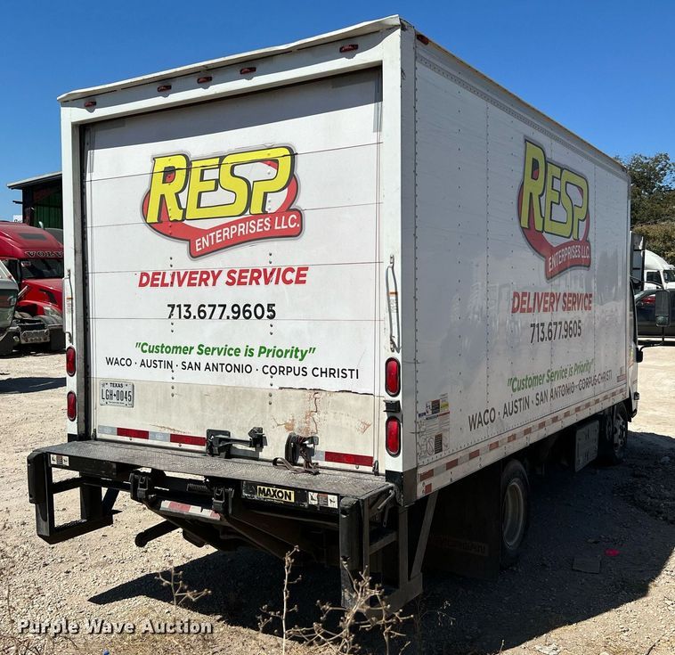 image for item DQ2173 2017 Isuzu NPR  box truck