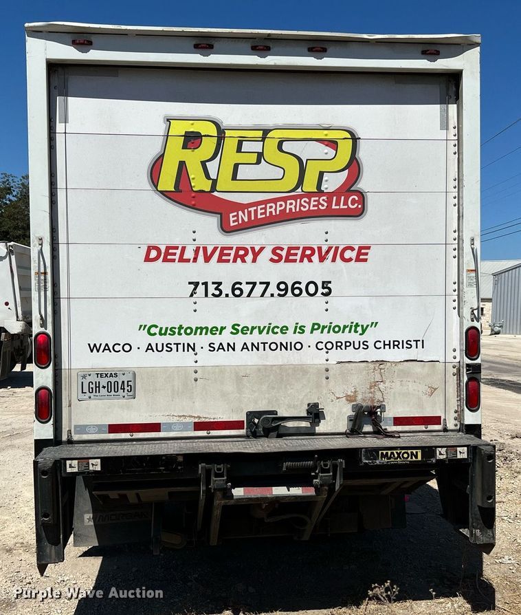 image for item DQ2173 2017 Isuzu NPR  box truck