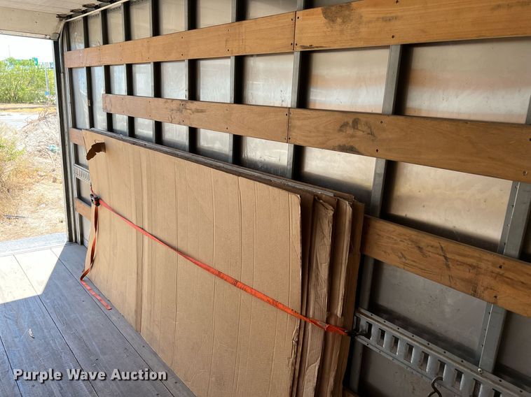 image for item DQ2173 2017 Isuzu NPR  box truck