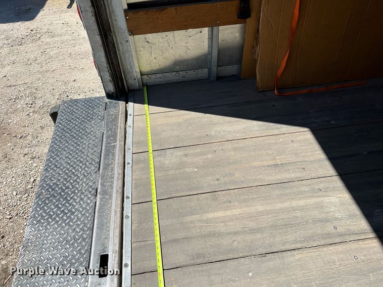 image for item DQ2173 2017 Isuzu NPR  box truck