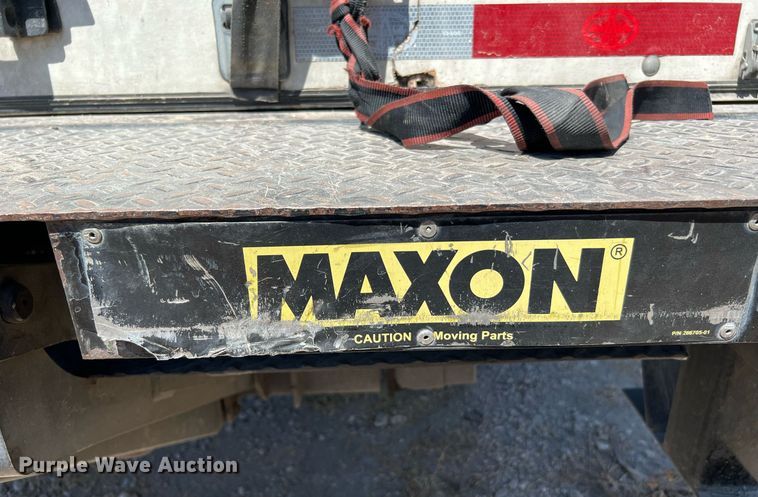 image for item DQ2173 2017 Isuzu NPR  box truck