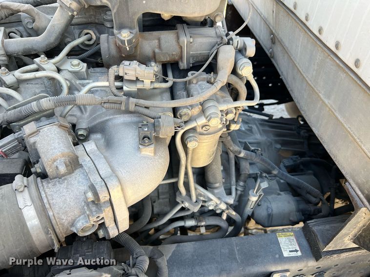 image for item DQ2173 2017 Isuzu NPR  box truck