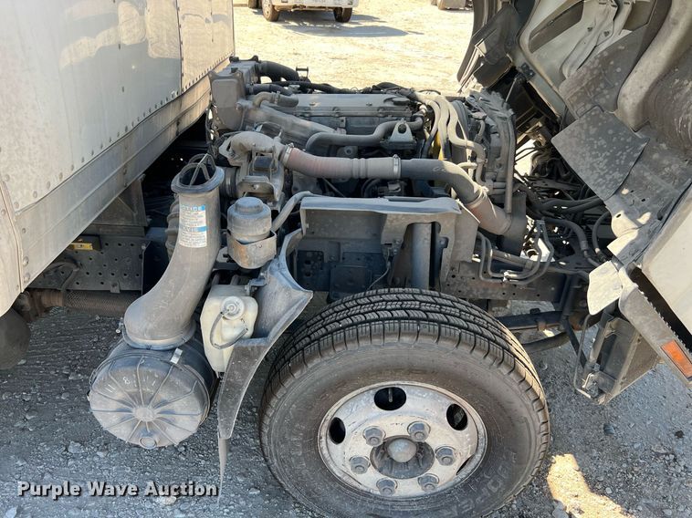 image for item DQ2173 2017 Isuzu NPR  box truck