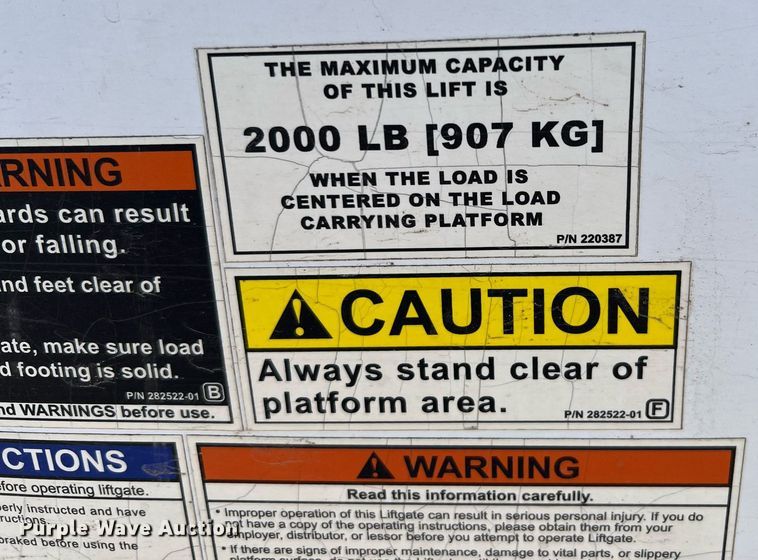 image for item DQ2173 2017 Isuzu NPR  box truck